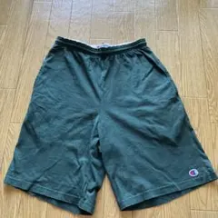 Champion ダークグリーン ショートパンツ M