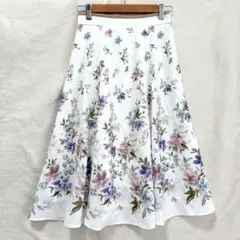 美品 レッセパッセ 花柄 フレア ロングスカート ミモレ丈 フラワー柄 白 36のサムネイル