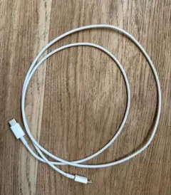 iPhone純正ライトニングケーブル