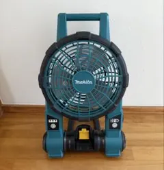木彫りピーマンさん専用Makita 業務用扇風機 充電式　本体のみ CF201Dのサムネイル