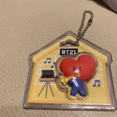 BT21 パッケージチャーム　TATA