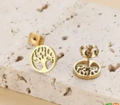 ガジュマルtree ツリー型　ピアス　両耳用　ゴールド色　ガジュマルの木