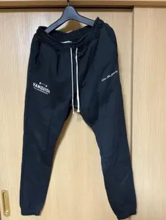 VANQUISH ブラック ジョガーパンツ