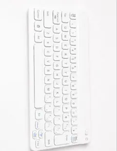 ワイヤレスキーボード ホワイト コンパクト 本体のサムネイル