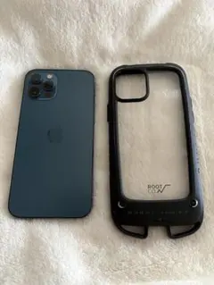 Apple iPhone 12 Pro 青 ケース付き