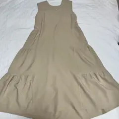 試着のみパール付きノースリーブ フレアロングワンピースベージュF