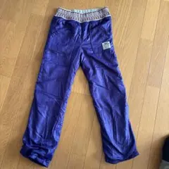 ナイロンパンツ　子ども服　130