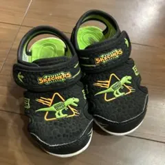 スケッチャーズ　サンダル14cm 恐竜　光るのサムネイル