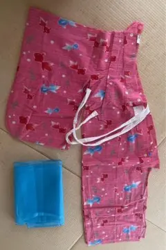 着画あり　110 金魚柄　日本製　女の子　浴衣　ピンク　水色の兵児帯セット