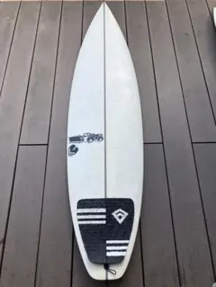 【美品】ミッドレングス　DECENCY サーフボード 6'6\
