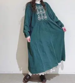サマンサモスモス　マカベアリス　刺繍　グリーン　ロングワンピース