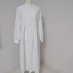 白ワンピース長袖
