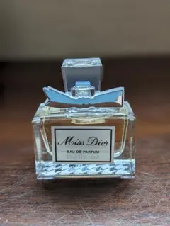 最終価格！Miss Dior Eau de Parfum 5ml ミニボトル