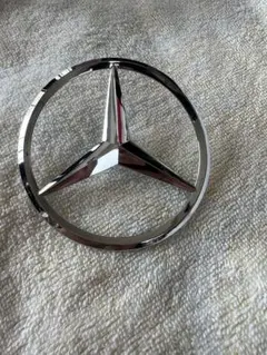 新品 Mercedes-Benz エンブレム A 210 880 01 86 - メルカリ