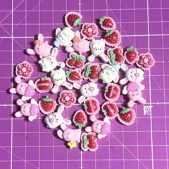 【新品③】デコパーツ プラパーツ ハンドメイド うさぎ いちご 35個まとめ売り