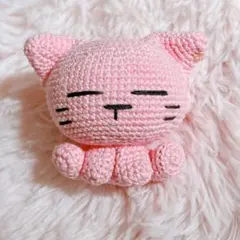 ねむ猫さん(薄めピンク)ハンドメイド あみぐるみ キーホルダー