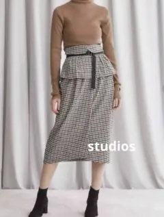studios チェック柄 ペプラム タイトスカート ベルト付きのサムネイル