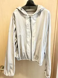 Piacere フード付きベージュジャケット