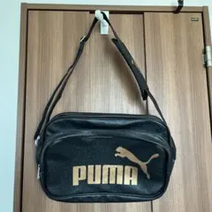 PUMA ショルダーバッグ ブラック ゴールドロゴ　中古品のサムネイル