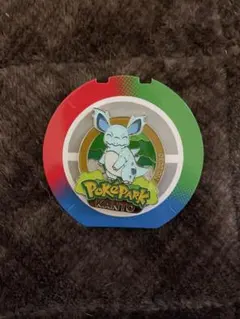 空飛ぶピカチュウ サーフィン ピンバッジ 波乗り ポケモン 海外限定