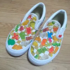 Item thumbnail for item 0f2cae06-60f7-4bc2-a912-a92823e8b64b