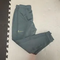 美品 NIKE サーマフィット ランニング パンツ フリース 裏地起毛 防寒対策