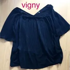トップス vigny  美品です 送料無料！ヴィニーのサムネイル
