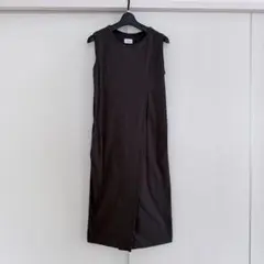 アーチアンドライン　ノースリーブ ロングワンピース ダークグレーのサムネイル
