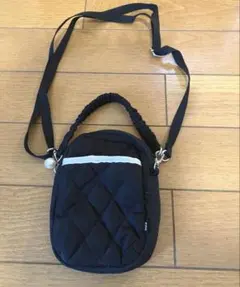 キルティング ショルダーバッグ　黒