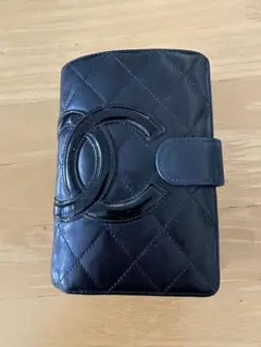 シャネル　カンボンライン　ラムスキン　二つ折り財布　ブラック　ピンク