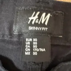 H&M スキニーフィット ブラックパンツ EUR 30