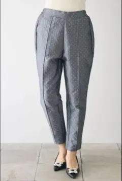 ドットジャガードテーパードパンツ　グレーのサムネイル