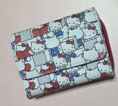 キテイ三つ折り財布