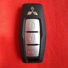 三菱 スマートキーのサムネイル