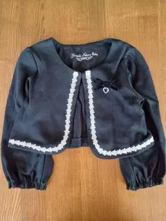 【値下げ】黒いジャケット　ボレロ　刺繍　リボン　ハート　入学式　冠婚葬祭のサムネイル