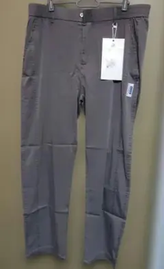 ✨️新品未使用✨️ ストレートパンツ 4XL　グレー