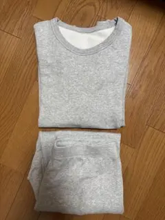 ユニクロ　ウルトラストレッチスウェットセット　グレー　Lサイズ