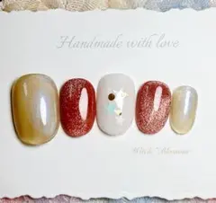 ① くすみグリーン×ボルドー　星アートネイルチップ｜大人可愛い 秋冬デザイン