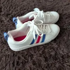 アディダス　ホワイト ストライプ スニーカー