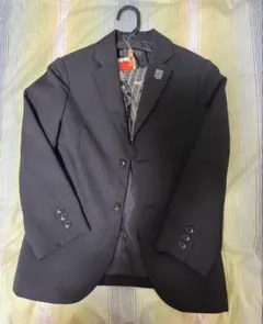 黒ストライプブレザー ネクタイ付き　スーツ　上着