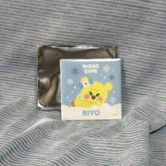 NIZOO CAFE ランダムスクエア缶バッジ　RIYO