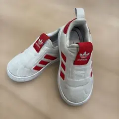 adidas キッズスニーカー ホワイト/レッド