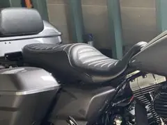 Harley-Davidson バイクシート 本体のサムネイル