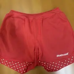 Babolat テニスウェア ショートパンツ レッド リバーシブル　ハート柄のサムネイル