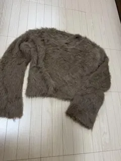 ブラウンファー仕立てクロップドセーター