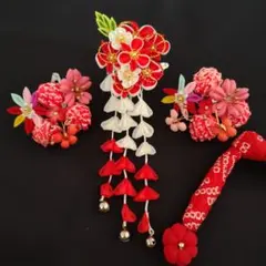 七五三　髪飾り3点とお花のちんころ