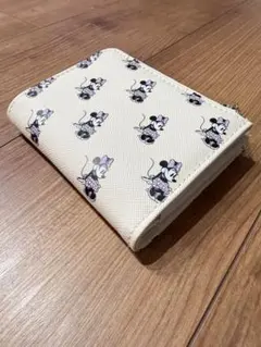 星ひとみ監修★ミニーマウス 二つ折り財布　開運