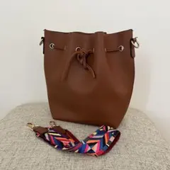 バケツバッグ ショルダーバッグ ブラウン エスニック柄 ストラップ付 レディース