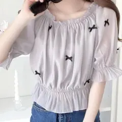 milybilet シアーシャイニーリボン付きブラウス 日曜セールのサムネイル