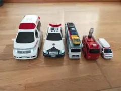 救急車 パトカー キャリアカー 消防車